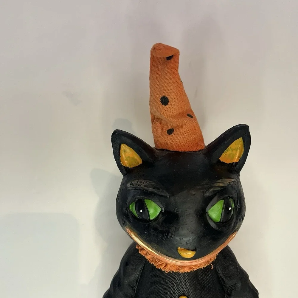 Halloween Ashland Smiling Cat Figure Resin Fabric Hat And Collar 10.5x7
